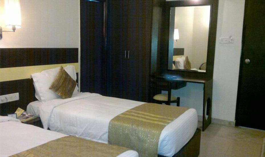 ג'איפור Hotel Empire Regency מראה חיצוני תמונה